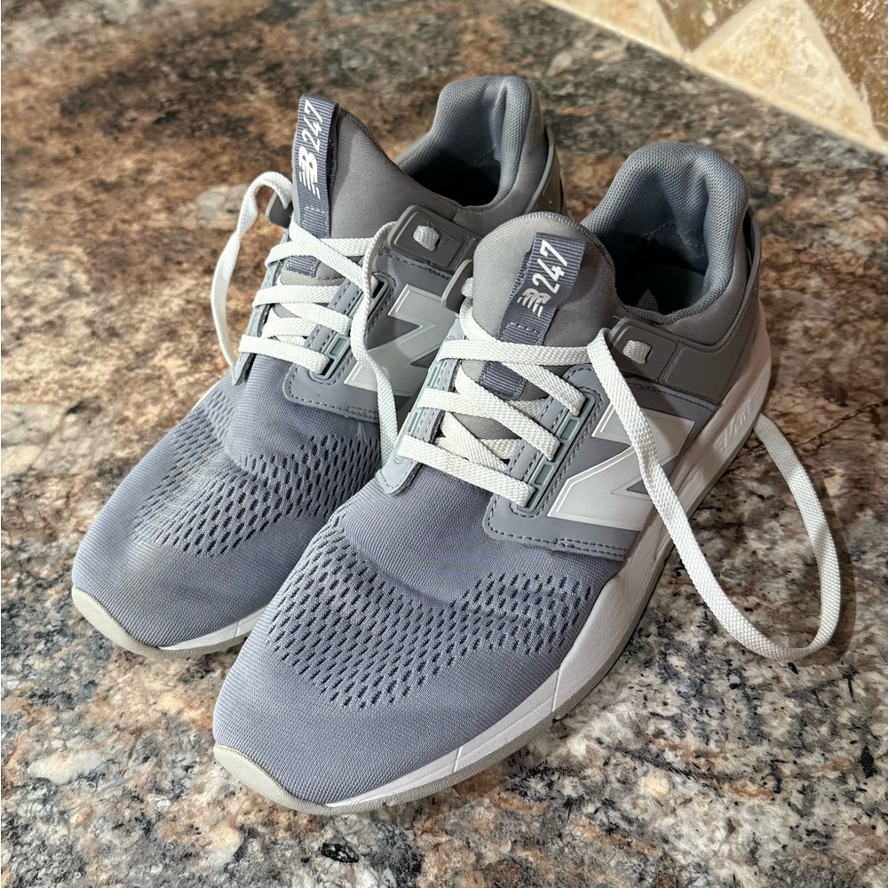 New Balance 247